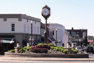 Roundabout in Columbiana OH