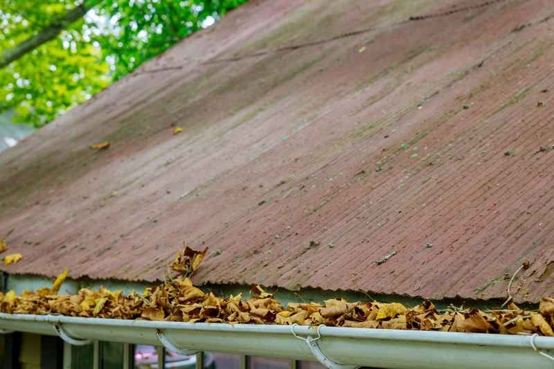 common roofing issues in summer, Akron