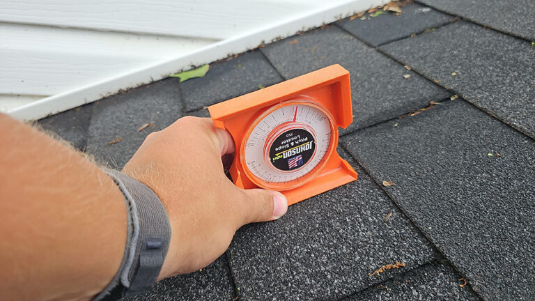 Measure-roof-pitch-is-crucial