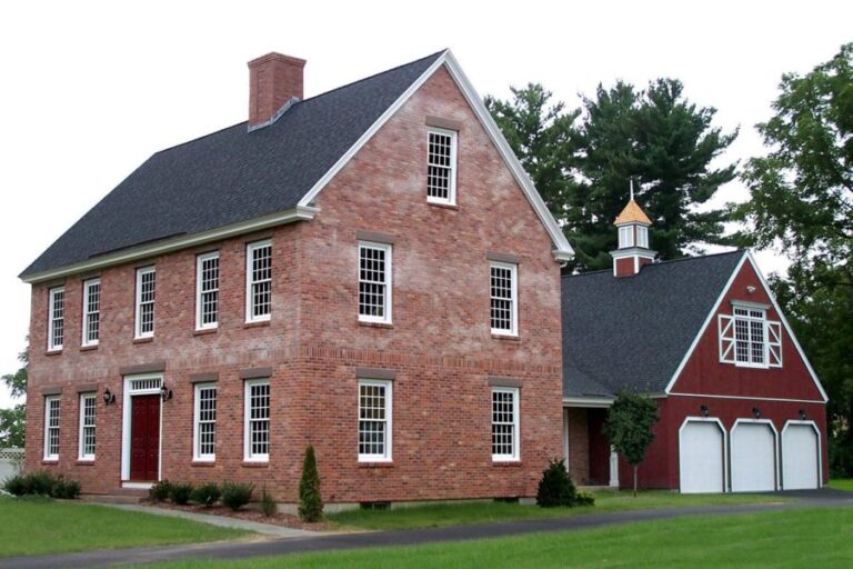 Colonial-style-farmhouse-Twinsburg-Ohio